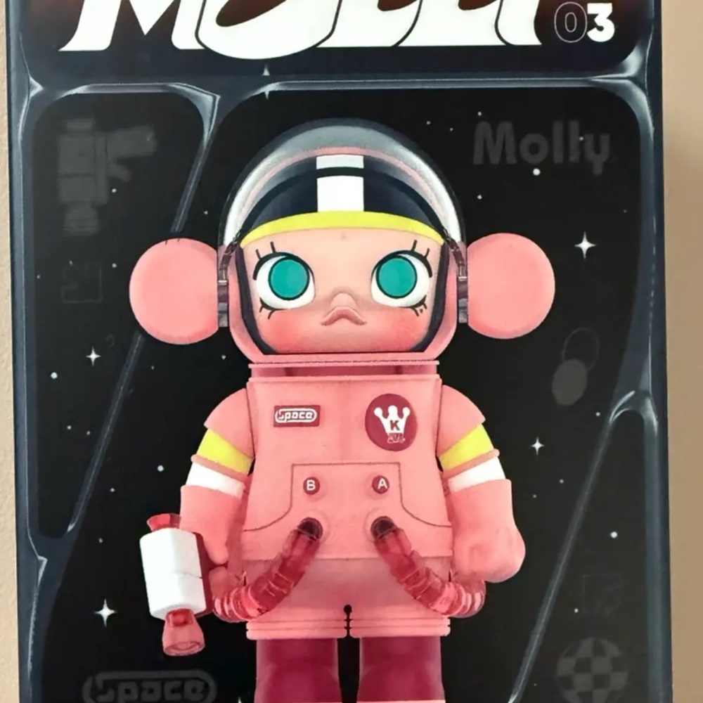 Pop Mart Molly figure Graffiti sealed bag - Picture 2 of 4
